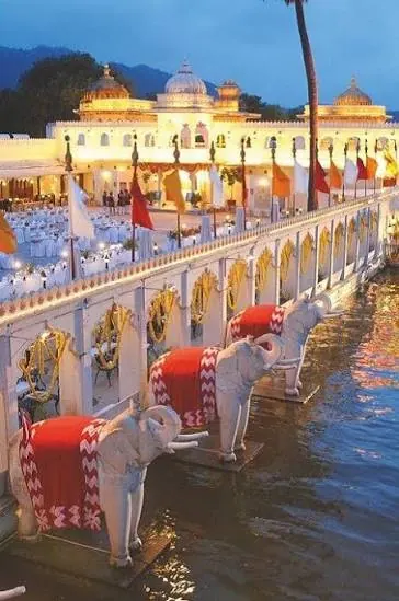 Cherry Cabs in Udaipur